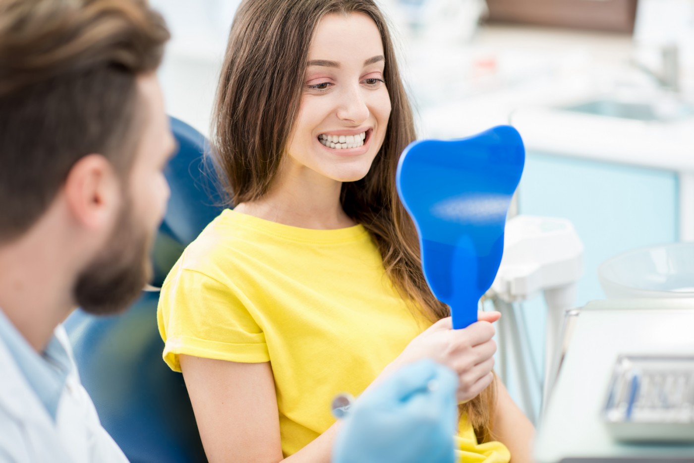 Procedura de implant dentar într-o zi, la SteliDental, te va face să experimentezi beneficiile unui